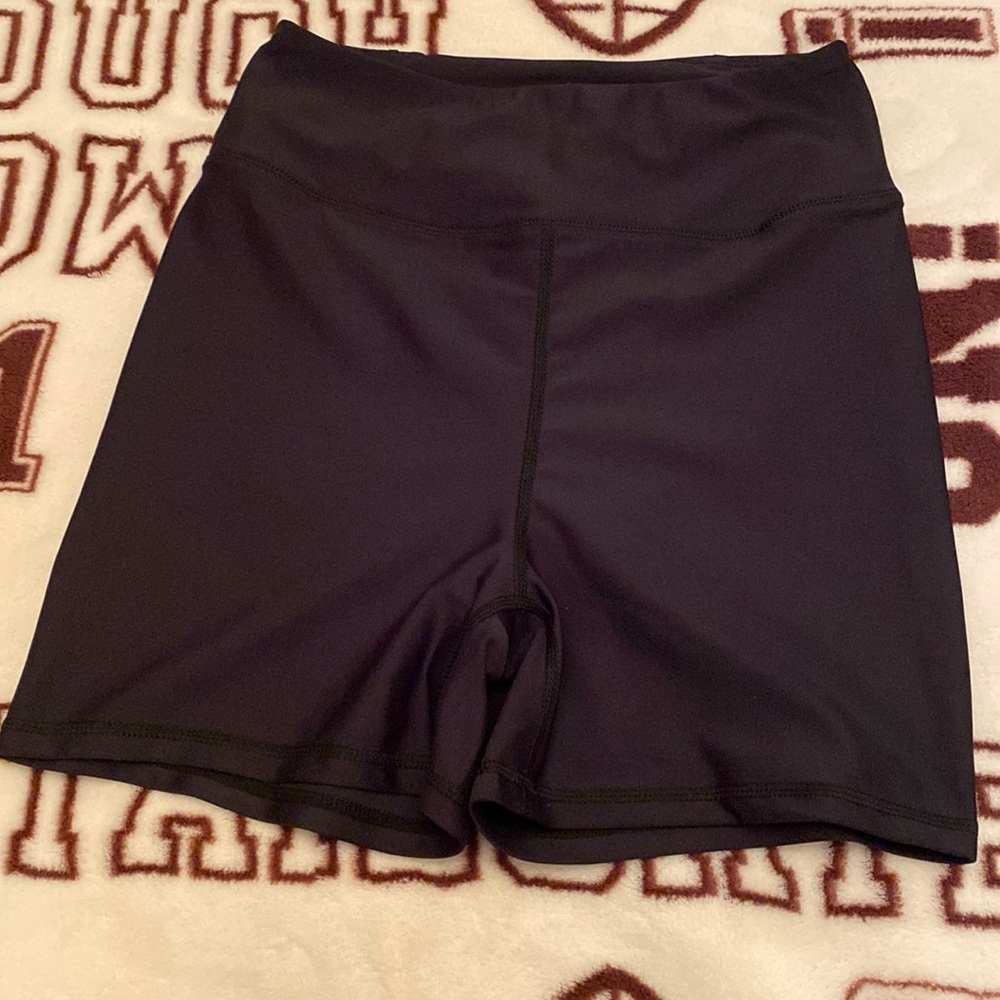 Sommer Ray Scrunch Butt Bike Shorts 🩳